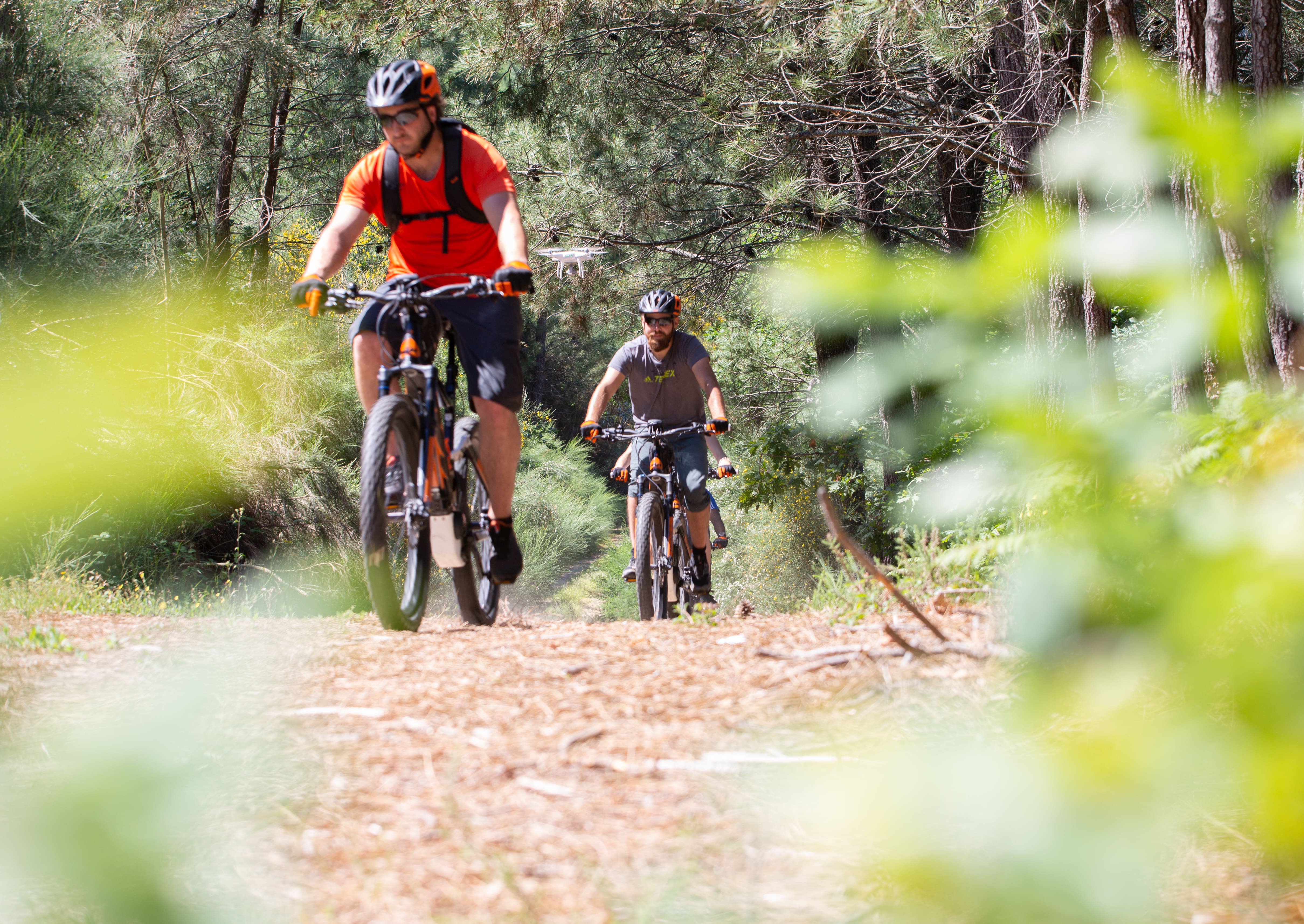 Atividades Divertidas Parque Nacional Peneda Geres Mountain Bike Toboga Portugal Min